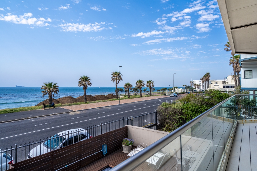 3 Bedroom Property for Sale in Mouille Point Western Cape